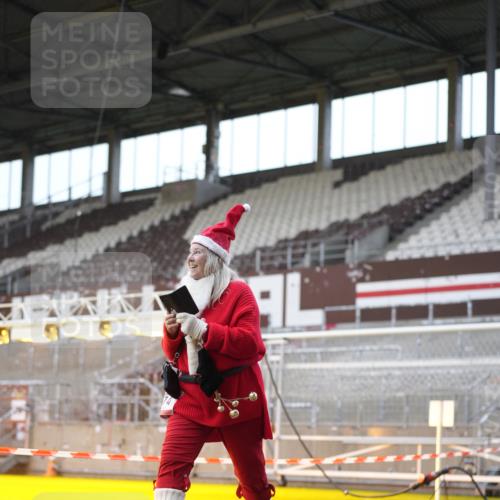 07.12.2025 - St. Pauli X-Mass-Run No. 15 Patografie http://msf.ph/oto/9383452 07.12.2025 10:24:47 Ziel 915, 974, 3152, 4078, 4079, 4091, 4092, 4135, 4136, 4155, 4177, 4474, 4496, 4497, 4530, 4541, 4542, 4846 meine-sportfotos.de