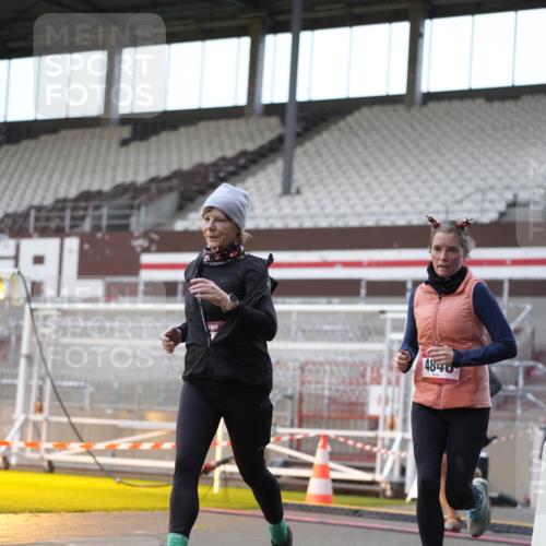 07.12.2025 - St. Pauli X-Mass-Run No. 15 Patografie http://msf.ph/oto/9383474 07.12.2025 10:24:52 Ziel 915, 974, 3152, 4078, 4079, 4091, 4092, 4135, 4136, 4155, 4177, 4431, 4474, 4496, 4497, 4513, 4514, 4530, 4846 meine-sportfotos.de