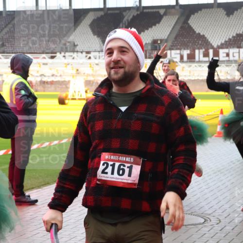 07.12.2025 - St. Pauli X-Mass-Run No. 15 Luisa Fischer http://msf.ph/oto/9383492 07.12.2025 11:26:18 Ziel 15, 2161, 3050, 674, 678, 1079, 1334, 1339, 1344, 1356, 1379, 1388, 1593, 1672, 1673, 2055, 2088, 2145, 2161, 2166, 2198, 2255, 2265, 2498, 3050, 3051, 3068, 3070, 3094, 3290, 3296, 3301, 3607, 4654, 4825 meine-sportfotos.de