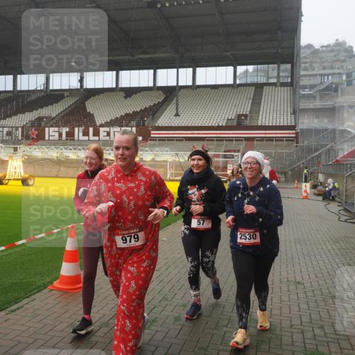 07.12.2025 - St. Pauli X-Mass-Run No. 15 Fabian Wolf http://msf.ph/oto/9383493 07.12.2025 10:11:00 Ziel 57, 979, 983, 1148, 1149, 1150, 1426, 1929, 1935, 2530 meine-sportfotos.de