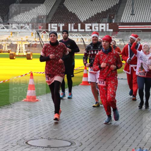 07.12.2025 - St. Pauli X-Mass-Run No. 15 Luisa Fischer http://msf.ph/oto/9383561 07.12.2025 11:26:24 Ziel 79, 1356, 30, 1673, 3070, 1593, 674, 678, 1079, 1334, 1339, 1344, 1345, 1356, 1379, 1388, 1593, 1672, 1673, 2055, 2059, 2063, 2066, 2088, 2145, 2161, 2166, 2198, 2255, 2265, 2498, 2786, 2795, 3050, 3051, 3068, 3070, 3094, 3257, 3258, 3260, 3261, 3607, 4654, 4825 meine-sportfotos.de