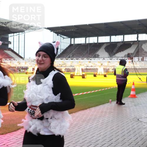 07.12.2025 - St. Pauli X-Mass-Run No. 15 Luisa Fischer http://msf.ph/oto/9383592 07.12.2025 10:53:58 Ziel 1680, 68, 106, 1121, 106, 500, 510, 546, 1478, 1679, 1680, 1681, 1682, 1683, 1684, 3128 meine-sportfotos.de