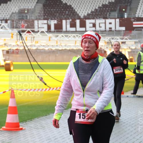 07.12.2025 - St. Pauli X-Mass-Run No. 15 Luisa Fischer http://msf.ph/oto/9383625 07.12.2025 11:26:33 Ziel 15, 3094, 610, 624, 674, 678, 1079, 1334, 1339, 1344, 1345, 1356, 1379, 1388, 1498, 1501, 1593, 1632, 1672, 1673, 2055, 2059, 2063, 2066, 2069, 2074, 2088, 2124, 2145, 2161, 2166, 2198, 2255, 2257, 2260, 2265, 2637, 2786, 2795, 3050, 3051, 3068, 3070, 3094, 3217, 3257, 3258, 3260, 3261, 3607, 4654 meine-sportfotos.de
