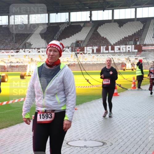 07.12.2025 - St. Pauli X-Mass-Run No. 15 Luisa Fischer http://msf.ph/oto/9383638 07.12.2025 11:26:35 Ziel 1593, 3094, 610, 624, 674, 678, 1079, 1334, 1339, 1344, 1345, 1356, 1379, 1388, 1498, 1501, 1593, 1632, 1672, 1673, 2055, 2059, 2063, 2066, 2069, 2074, 2088, 2124, 2145, 2161, 2166, 2198, 2255, 2257, 2260, 2265, 2637, 2786, 2795, 3050, 3051, 3068, 3070, 3094, 3217, 3257, 3258, 3260, 3261, 3607, 4654 meine-sportfotos.de