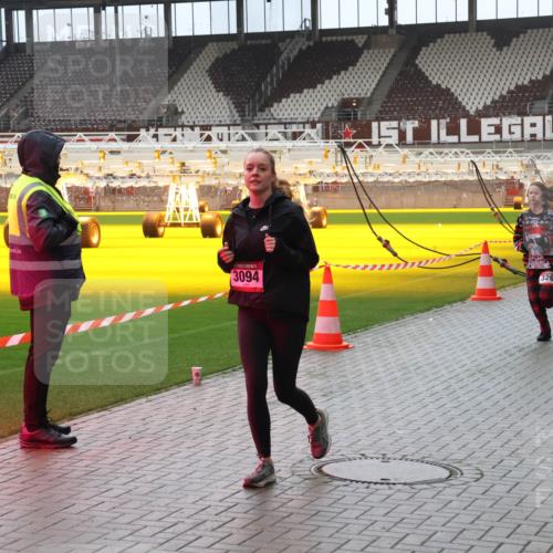 07.12.2025 - St. Pauli X-Mass-Run No. 15 Luisa Fischer http://msf.ph/oto/9383648 07.12.2025 11:26:37 Ziel 3094, 326, 610, 624, 674, 678, 1079, 1344, 1345, 1356, 1498, 1501, 1593, 1632, 1673, 2055, 2059, 2063, 2066, 2069, 2074, 2088, 2124, 2145, 2161, 2166, 2198, 2255, 2257, 2260, 2265, 2637, 2786, 2795, 3050, 3051, 3068, 3070, 3094, 3217, 3257, 3258, 3260, 3261, 3607 meine-sportfotos.de