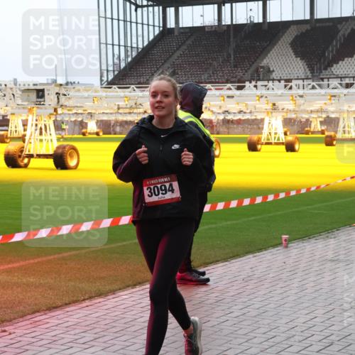 07.12.2025 - St. Pauli X-Mass-Run No. 15 Luisa Fischer http://msf.ph/oto/9383656 07.12.2025 11:26:38 Ziel 15, 3094, 610, 624, 674, 678, 1079, 1344, 1345, 1356, 1498, 1501, 1593, 1632, 1673, 2055, 2059, 2063, 2066, 2069, 2074, 2088, 2124, 2145, 2161, 2166, 2198, 2255, 2257, 2260, 2265, 2637, 2786, 2795, 3050, 3051, 3068, 3070, 3094, 3217, 3257, 3258, 3260, 3261, 3607 meine-sportfotos.de