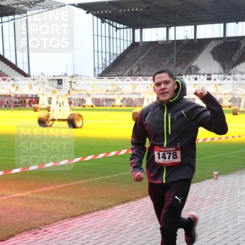 07.12.2025 - St. Pauli X-Mass-Run No. 15 Luisa Fischer http://msf.ph/oto/9383673 07.12.2025 10:54:37 Ziel 15, 1478, 656, 1478, 1489, 4814 meine-sportfotos.de