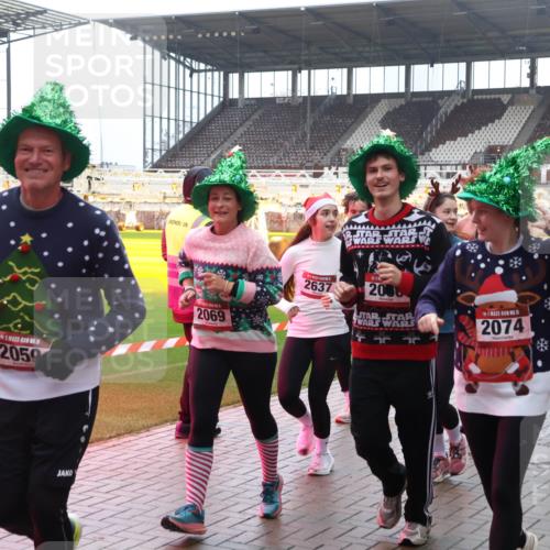 07.12.2025 - St. Pauli X-Mass-Run No. 15 Luisa Fischer http://msf.ph/oto/9383685 07.12.2025 11:26:54 Ziel 5, 2059, 2069, 2637, 2006, 1, 15, 2074, 1498, 205, 209, 610, 624, 674, 678, 1344, 1345, 1356, 1498, 1501, 1632, 2024, 2026, 2059, 2063, 2066, 2069, 2074, 2088, 2124, 2145, 2161, 2166, 2175, 2176, 2198, 2234, 2236, 2237, 2240, 2255, 2257, 2260, 2265, 2637, 2748, 2749, 2786, 2795, 2813, 2942, 3068, 3094, 3217, 3257, 3258, 3260, 3261, 3607, 4884 meine-sportfotos.de