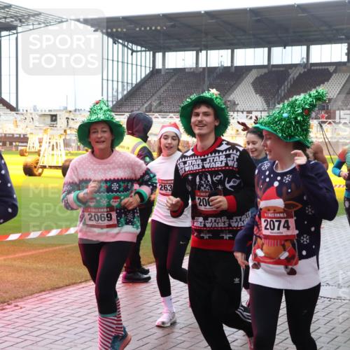 07.12.2025 - St. Pauli X-Mass-Run No. 15 Luisa Fischer http://msf.ph/oto/9383688 07.12.2025 11:26:54 Ziel 2059, 15, 2069, 263, 1, 20, 1, 15, 2074, 1498, 205, 209, 610, 624, 674, 678, 1344, 1345, 1356, 1498, 1501, 1632, 2024, 2026, 2059, 2063, 2066, 2069, 2074, 2088, 2124, 2145, 2161, 2166, 2175, 2176, 2198, 2234, 2236, 2237, 2240, 2255, 2257, 2260, 2265, 2637, 2748, 2749, 2786, 2795, 2813, 2942, 3068, 3094, 3217, 3257, 3258, 3260, 3261, 3607, 4884 meine-sportfotos.de
