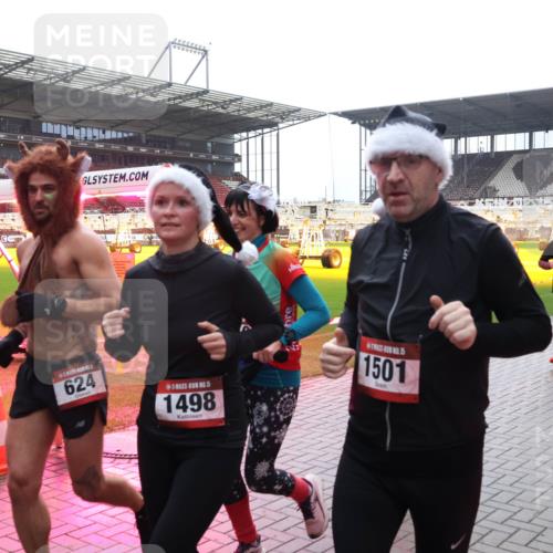 07.12.2025 - St. Pauli X-Mass-Run No. 15 Luisa Fischer http://msf.ph/oto/9383715 07.12.2025 11:26:57 Ziel 624, 15, 1498, 1501, 2732, 205, 209, 610, 624, 1345, 1498, 1501, 1632, 2024, 2026, 2059, 2063, 2066, 2069, 2074, 2088, 2124, 2161, 2175, 2176, 2198, 2234, 2236, 2237, 2240, 2255, 2257, 2260, 2265, 2637, 2748, 2749, 2786, 2795, 2813, 2942, 2972, 2979, 3094, 3217, 3257, 3258, 3260, 3261, 3607, 4884 meine-sportfotos.de