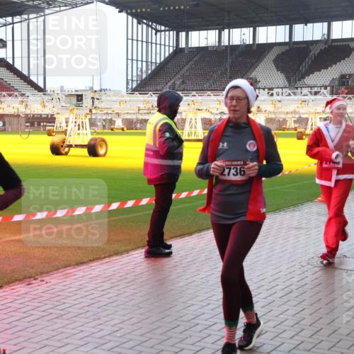 07.12.2025 - St. Pauli X-Mass-Run No. 15 Luisa Fischer http://msf.ph/oto/9383729 07.12.2025 11:26:59 Ziel 732, 2736, 2740, 2749, 205, 209, 610, 624, 1345, 1498, 1501, 1632, 2024, 2026, 2059, 2063, 2066, 2069, 2074, 2088, 2124, 2175, 2176, 2234, 2236, 2237, 2240, 2257, 2260, 2637, 2748, 2749, 2786, 2795, 2813, 2942, 2972, 2979, 3094, 3217, 3257, 3258, 3260, 3261, 3607, 4884 meine-sportfotos.de