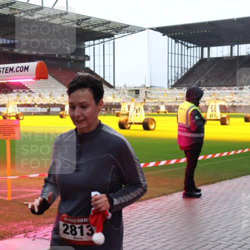07.12.2025 - St. Pauli X-Mass-Run No. 15 Luisa Fischer http://msf.ph/oto/9383761 07.12.2025 11:27:03 Ziel 19, 1, 2813, 205, 209, 610, 624, 1345, 1498, 1501, 1632, 2024, 2026, 2059, 2063, 2066, 2069, 2074, 2124, 2175, 2176, 2234, 2236, 2237, 2240, 2257, 2260, 2637, 2748, 2749, 2786, 2789, 2790, 2795, 2813, 2942, 2972, 2979, 3217, 3257, 3258, 3260, 3261, 3607, 4884 meine-sportfotos.de