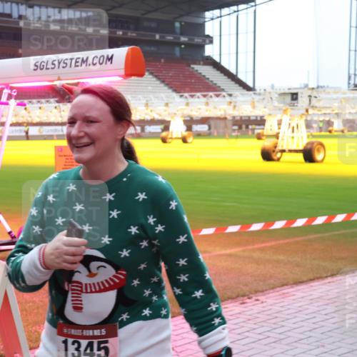 07.12.2025 - St. Pauli X-Mass-Run No. 15 Luisa Fischer http://msf.ph/oto/9383798 07.12.2025 11:27:07 Ziel 1345, 205, 209, 610, 624, 1080, 1345, 1498, 1501, 1632, 2024, 2026, 2059, 2063, 2066, 2069, 2072, 2074, 2124, 2175, 2176, 2234, 2236, 2237, 2240, 2257, 2260, 2637, 2748, 2749, 2786, 2789, 2790, 2795, 2813, 2942, 2972, 2979, 3098, 3099, 3217, 3257, 3258, 3260, 3261, 4884 meine-sportfotos.de