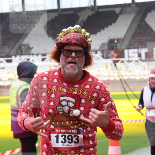 07.12.2025 - St. Pauli X-Mass-Run No. 15 Luisa Fischer http://msf.ph/oto/9383819 07.12.2025 10:55:13 Ziel 2, 7, 15, 1393, 656, 692, 1177, 1393, 1489, 2286, 2328, 2358, 2360, 2832, 3391, 3437 meine-sportfotos.de