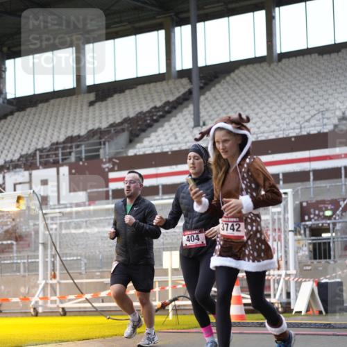 07.12.2025 - St. Pauli X-Mass-Run No. 15 Patografie http://msf.ph/oto/9383836 07.12.2025 10:25:32 Ziel 50, 129, 211, 404, 1069, 1247, 1631, 2029, 2680, 3742, 4162, 4164, 4202, 4372, 4373, 4445, 4501 meine-sportfotos.de