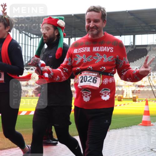 07.12.2025 - St. Pauli X-Mass-Run No. 15 Luisa Fischer http://msf.ph/oto/9383919 07.12.2025 11:27:25 Ziel 2739, 15, 2026, 3607, 205, 209, 1080, 2024, 2026, 2072, 2175, 2176, 2234, 2236, 2237, 2240, 2748, 2749, 2789, 2790, 2813, 2887, 2942, 2972, 2979, 2995, 2999, 3004, 3098, 3099, 4884 meine-sportfotos.de