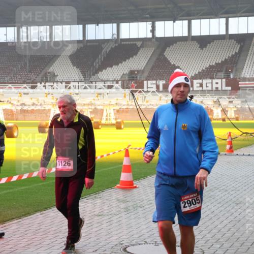 07.12.2025 - St. Pauli X-Mass-Run No. 15 Luisa Fischer http://msf.ph/oto/9383929 07.12.2025 10:13:56 Ziel 1126, 5, 2905, 88, 970, 1044, 1062, 1126, 1220, 1699, 1733, 2711, 2712, 2905, 3588, 3589, 4081, 4082, 4083, 4664 meine-sportfotos.de