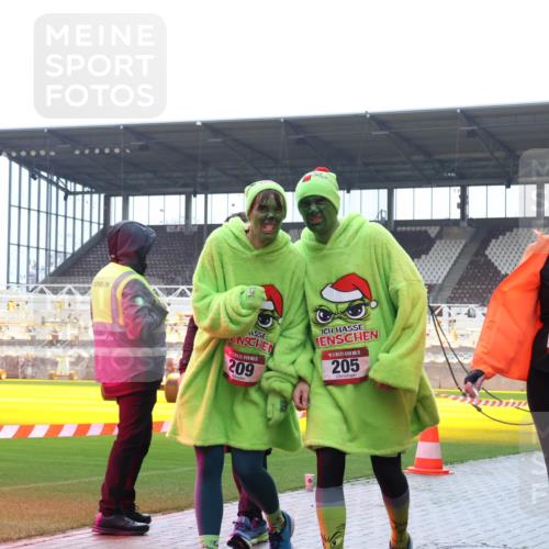 07.12.2025 - St. Pauli X-Mass-Run No. 15 Luisa Fischer http://msf.ph/oto/9383954 07.12.2025 11:27:31 Ziel 5, 209, 15, 205, 297, 20, 35, 36, 205, 209, 1080, 1772, 2024, 2026, 2072, 2175, 2176, 2234, 2236, 2237, 2240, 2789, 2790, 2813, 2887, 2942, 2972, 2979, 2995, 2999, 3004, 3098, 3099, 3956, 4647, 4656, 4884 meine-sportfotos.de