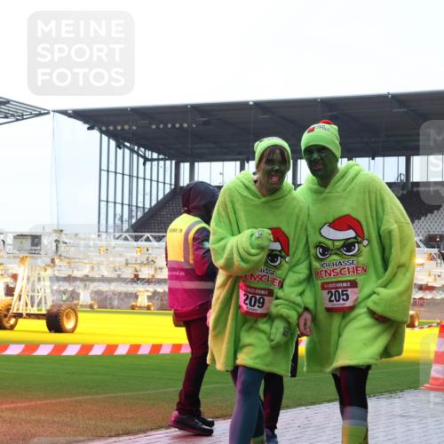 07.12.2025 - St. Pauli X-Mass-Run No. 15 Luisa Fischer http://msf.ph/oto/9383962 07.12.2025 11:27:31 Ziel 5, 209, 15, 205, 2979, 35, 36, 205, 209, 1080, 1772, 2024, 2026, 2072, 2175, 2176, 2234, 2236, 2237, 2240, 2789, 2790, 2813, 2887, 2942, 2972, 2979, 2995, 2999, 3004, 3098, 3099, 3956, 4647, 4656, 4884 meine-sportfotos.de