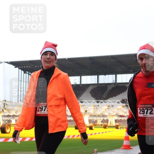 07.12.2025 - St. Pauli X-Mass-Run No. 15 Luisa Fischer http://msf.ph/oto/9383969 07.12.2025 11:27:33 Ziel 297, 15, 2972, 35, 36, 205, 209, 1080, 1772, 2072, 2175, 2176, 2234, 2236, 2237, 2240, 2789, 2790, 2887, 2942, 2972, 2979, 2995, 2999, 3004, 3098, 3099, 3956, 4647, 4656, 4884 meine-sportfotos.de