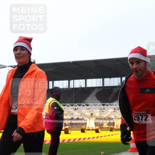 07.12.2025 - St. Pauli X-Mass-Run No. 15 Luisa Fischer http://msf.ph/oto/9383972 07.12.2025 11:27:33 Ziel 29, 15, 2972, 1080, 35, 36, 205, 209, 1080, 1772, 2072, 2175, 2176, 2234, 2236, 2237, 2240, 2789, 2790, 2887, 2942, 2972, 2979, 2995, 2999, 3004, 3098, 3099, 3956, 4647, 4656, 4884 meine-sportfotos.de