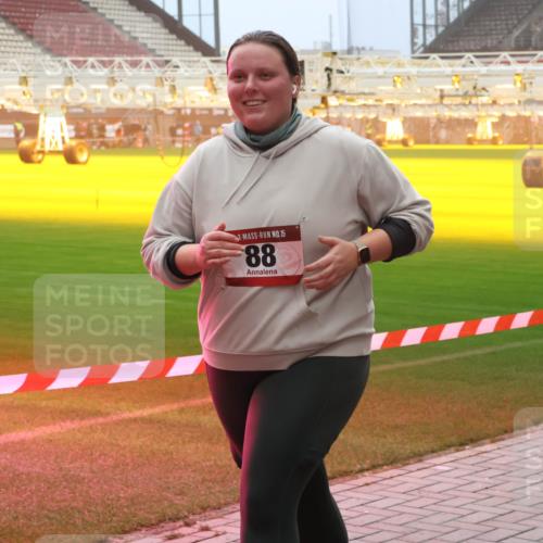 07.12.2025 - St. Pauli X-Mass-Run No. 15 Luisa Fischer http://msf.ph/oto/9383982 07.12.2025 10:14:14 Ziel 15, 88, 88, 970, 1062, 1220, 1699, 2905, 2951, 4371, 4502, 4526 meine-sportfotos.de