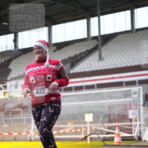 07.12.2025 - St. Pauli X-Mass-Run No. 15 Patografie http://msf.ph/oto/9383993 07.12.2025 10:25:52 Ziel 369, 374, 387, 398, 422, 1227, 1538, 1561, 1581, 1586, 2041, 2104, 2106, 2149, 2191, 2215, 2896, 3779, 3805, 3910, 3918, 4300, 4301, 4492, 4775, 4782 meine-sportfotos.de