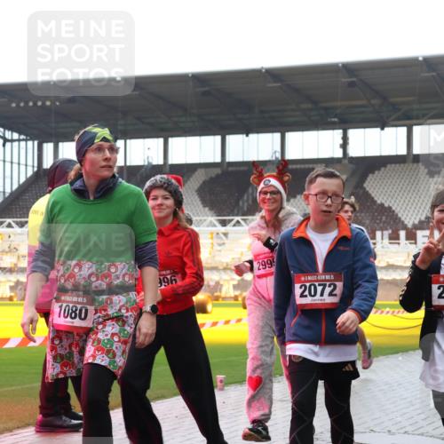 07.12.2025 - St. Pauli X-Mass-Run No. 15 Luisa Fischer http://msf.ph/oto/9383994 07.12.2025 11:27:41 Ziel 15, 1080, 096, 2995, 15, 2072, 15, 2999, 300, 35, 36, 534, 1080, 1772, 2072, 2175, 2176, 2571, 2572, 2789, 2790, 2887, 2972, 2979, 2995, 2999, 3004, 3098, 3099, 3315, 3956, 4647, 4656 meine-sportfotos.de