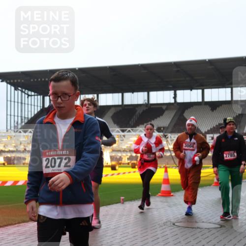 07.12.2025 - St. Pauli X-Mass-Run No. 15 Luisa Fischer http://msf.ph/oto/9384004 07.12.2025 11:27:43 Ziel 15, 2072, 36, 3004, 2789, 2790, 35, 36, 534, 1080, 1772, 2072, 2571, 2572, 2789, 2790, 2887, 2972, 2979, 2995, 2999, 3004, 3098, 3099, 3315, 3956, 4647, 4656 meine-sportfotos.de
