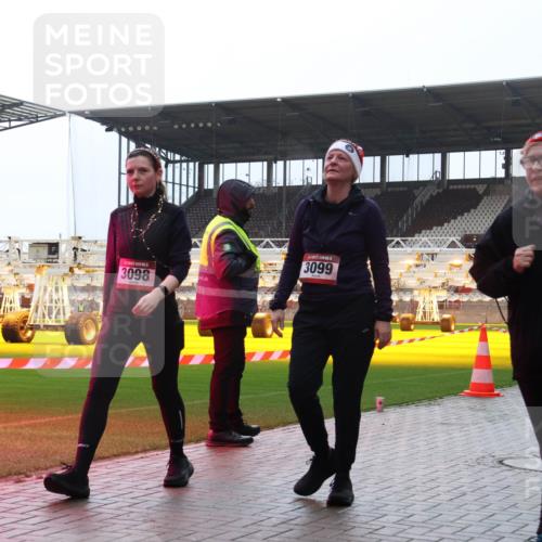07.12.2025 - St. Pauli X-Mass-Run No. 15 Luisa Fischer http://msf.ph/oto/9384042 07.12.2025 11:27:54 Ziel 3099, 3098, 3956, 35, 36, 407, 534, 776, 790, 1772, 2567, 2571, 2572, 2623, 2887, 2995, 2999, 3004, 3098, 3099, 3315, 3956, 4647, 4656 meine-sportfotos.de