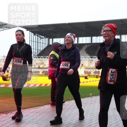 07.12.2025 - St. Pauli X-Mass-Run No. 15 Luisa Fischer http://msf.ph/oto/9384043 07.12.2025 11:27:54 Ziel 5, 3098, 5, 3099, 3956, 5, 35, 36, 407, 534, 776, 790, 1772, 2567, 2571, 2572, 2623, 2887, 2995, 2999, 3004, 3098, 3099, 3315, 3956, 4647, 4656 meine-sportfotos.de