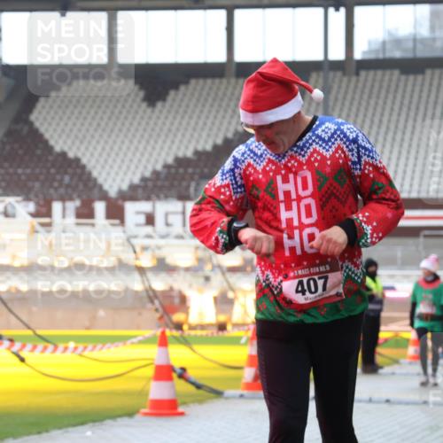 07.12.2025 - St. Pauli X-Mass-Run No. 15 Luisa Fischer http://msf.ph/oto/9384074 07.12.2025 11:28:11 Ziel 5, 407, 35, 36, 407, 534, 776, 790, 1082, 1772, 2138, 2139, 2192, 2196, 2567, 2571, 2572, 2623, 2655, 2930, 2980, 2995, 3027, 3315, 3956, 4644, 4647, 4656 meine-sportfotos.de