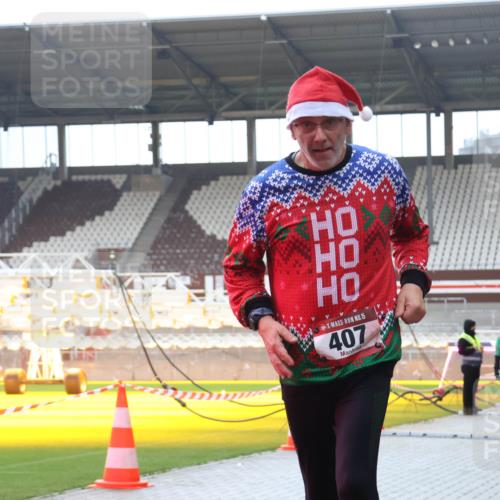 07.12.2025 - St. Pauli X-Mass-Run No. 15 Luisa Fischer http://msf.ph/oto/9384082 07.12.2025 11:28:12 Ziel 15, 407, 35, 36, 407, 534, 776, 790, 1082, 1772, 2138, 2139, 2192, 2196, 2567, 2571, 2572, 2623, 2655, 2930, 2980, 3027, 3315, 3956, 4644, 4647, 4656 meine-sportfotos.de