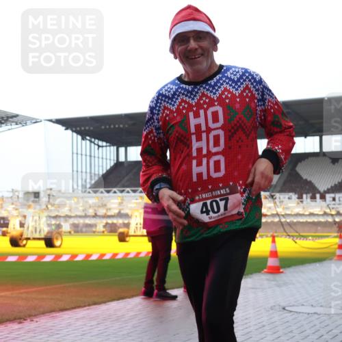 07.12.2025 - St. Pauli X-Mass-Run No. 15 Luisa Fischer http://msf.ph/oto/9384090 07.12.2025 11:28:13 Ziel 15, 407, 35, 36, 407, 534, 776, 790, 1082, 1772, 2138, 2139, 2192, 2196, 2567, 2571, 2572, 2623, 2655, 2930, 2980, 3027, 3057, 3315, 3956, 4644, 4647, 4655, 4656 meine-sportfotos.de