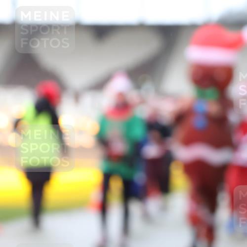 07.12.2025 - St. Pauli X-Mass-Run No. 15 Luisa Fischer http://msf.ph/oto/9384107 07.12.2025 11:28:24 Ziel 407, 534, 776, 790, 1082, 2138, 2139, 2162, 2163, 2192, 2196, 2567, 2571, 2572, 2623, 2655, 2930, 2980, 3027, 3057, 3063, 3074, 3315, 3599, 4644, 4653, 4655 meine-sportfotos.de