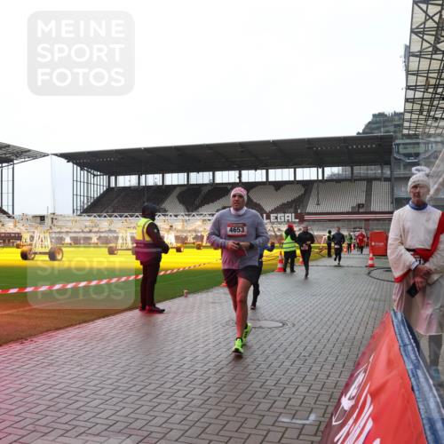 07.12.2025 - St. Pauli X-Mass-Run No. 15 Luisa Fischer http://msf.ph/oto/9384186 07.12.2025 11:28:41 Ziel 4653, 1082, 1897, 1917, 1919, 1920, 1921, 2138, 2139, 2162, 2163, 2164, 2192, 2196, 2426, 2427, 2431, 2495, 2655, 2774, 2808, 2845, 2930, 2980, 3027, 3057, 3063, 3074, 3599, 3670, 4641, 4644, 4653, 4655 meine-sportfotos.de