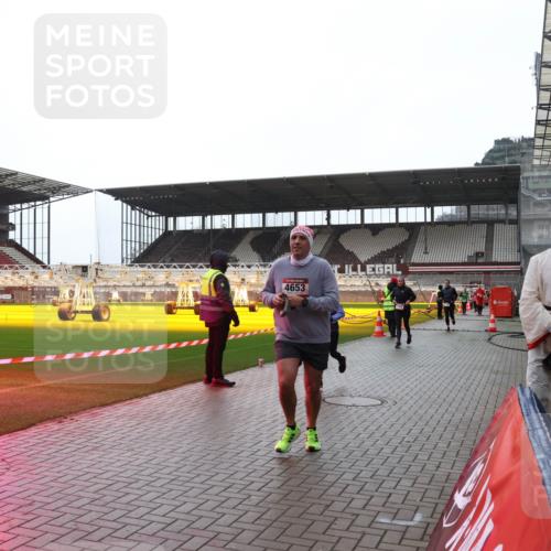 07.12.2025 - St. Pauli X-Mass-Run No. 15 Luisa Fischer http://msf.ph/oto/9384188 07.12.2025 11:28:41 Ziel 4653, 1082, 1897, 1917, 1919, 1920, 1921, 2138, 2139, 2162, 2163, 2164, 2192, 2196, 2426, 2427, 2431, 2495, 2655, 2774, 2808, 2845, 2930, 2980, 3027, 3057, 3063, 3074, 3599, 3670, 4641, 4644, 4653, 4655 meine-sportfotos.de