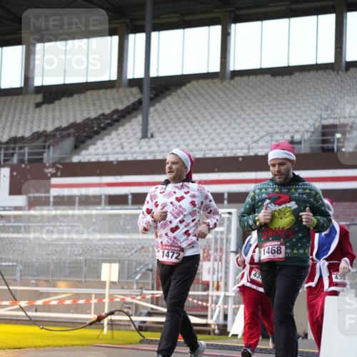 07.12.2025 - St. Pauli X-Mass-Run No. 15 Patografie http://msf.ph/oto/9384237 07.12.2025 10:26:58 Ziel 159, 1468, 1472, 3720, 4334, 4353, 4384 meine-sportfotos.de