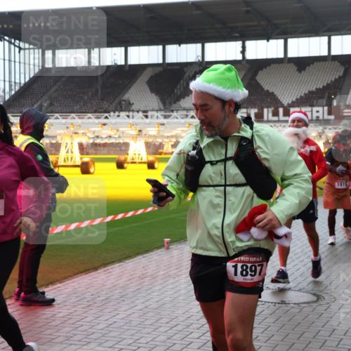 07.12.2025 - St. Pauli X-Mass-Run No. 15 Luisa Fischer http://msf.ph/oto/9384245 07.12.2025 11:29:08 Ziel 15, 774, 1897, 1919, 517, 1921, 4818, 1897, 1917, 1919, 1920, 1921, 2038, 2162, 2163, 2164, 2189, 2190, 2383, 2426, 2427, 2431, 2495, 2707, 2709, 2774, 2808, 2845, 3234, 3599, 3670, 4641, 4818, 4832, 4837, 4838 meine-sportfotos.de