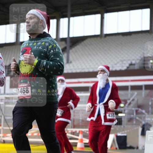 07.12.2025 - St. Pauli X-Mass-Run No. 15 Patografie http://msf.ph/oto/9384259 07.12.2025 10:27:00 Ziel 159, 1468, 1472, 1618, 3720, 4334, 4353, 4384, 4391, 4410 meine-sportfotos.de