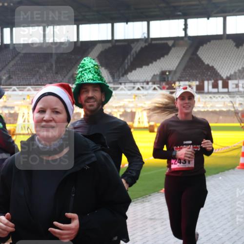 07.12.2025 - St. Pauli X-Mass-Run No. 15 Luisa Fischer http://msf.ph/oto/9384312 07.12.2025 11:29:21 Ziel 243, 861, 1897, 1917, 1919, 1920, 1921, 2038, 2189, 2190, 2383, 2426, 2427, 2431, 2495, 2676, 2707, 2709, 2774, 3234, 3235, 3236, 4641, 4818, 4832, 4837, 4838 meine-sportfotos.de