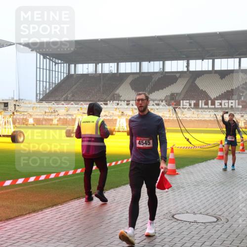 07.12.2025 - St. Pauli X-Mass-Run No. 15 Luisa Fischer http://msf.ph/oto/9384325 07.12.2025 10:15:05 Ziel 5, 4545, 4489, 2864, 174, 352, 1158, 1363, 1867, 1869, 1873, 2564, 2617, 2618, 2864, 3243, 3481, 3565, 4001, 4004, 4489, 4508, 4545 meine-sportfotos.de