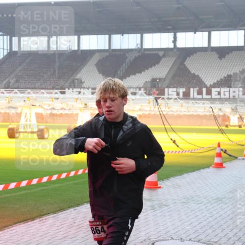 07.12.2025 - St. Pauli X-Mass-Run No. 15 Luisa Fischer http://msf.ph/oto/9384354 07.12.2025 10:15:12 Ziel 15, 864, 352, 762, 1158, 1363, 1867, 1869, 1873, 2564, 2617, 2618, 2864, 2883, 2891, 3481, 3565, 3741, 4001, 4004, 4489, 4508, 4545 meine-sportfotos.de