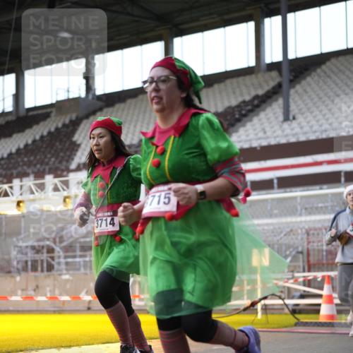 07.12.2025 - St. Pauli X-Mass-Run No. 15 Patografie http://msf.ph/oto/9384372 07.12.2025 10:27:19 Ziel 1312, 1317, 1618, 3571, 3714, 3715, 3722, 3723, 3793, 4225, 4391, 4409, 4410, 4435 meine-sportfotos.de