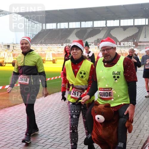 07.12.2025 - St. Pauli X-Mass-Run No. 15 Luisa Fischer http://msf.ph/oto/9384504 07.12.2025 10:15:32 Ziel 2891, 2883, 2618, 15, 2617, 15, 308, 431, 436, 438, 762, 1180, 1183, 1363, 1867, 1869, 1873, 1885, 2666, 2667, 2668, 2883, 2891, 3103, 3481, 3565, 3741, 4001, 4004, 4494, 4536 meine-sportfotos.de