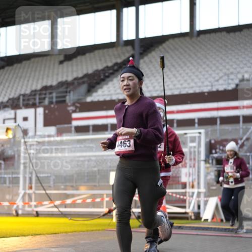 07.12.2025 - St. Pauli X-Mass-Run No. 15 Patografie http://msf.ph/oto/9384507 07.12.2025 10:27:38 Ziel 175, 2060, 2101, 2188, 2677, 3154, 3156, 3458, 3706, 3707, 3713, 3793, 4383, 4462, 4463, 4515, 4516 meine-sportfotos.de