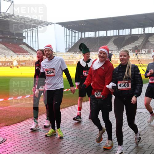 07.12.2025 - St. Pauli X-Mass-Run No. 15 Luisa Fischer http://msf.ph/oto/9384521 07.12.2025 10:15:35 Ziel 08, 2564, 374, 451, 15, 4508, 2891, 2883, 308, 431, 436, 438, 762, 1180, 1183, 1363, 1867, 1869, 1873, 1885, 2666, 2667, 2668, 2883, 2891, 3103, 3481, 3741, 4001, 4004, 4494, 4536 meine-sportfotos.de