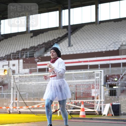 07.12.2025 - St. Pauli X-Mass-Run No. 15 Patografie http://msf.ph/oto/9384543 07.12.2025 10:27:41 Ziel 175, 2060, 2101, 2188, 2677, 3154, 3156, 3458, 3706, 3707, 3713, 4383, 4462, 4463, 4515, 4516 meine-sportfotos.de