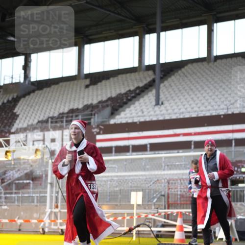 07.12.2025 - St. Pauli X-Mass-Run No. 15 Patografie http://msf.ph/oto/9384557 07.12.2025 10:27:47 Ziel 175, 1717, 2060, 2101, 2188, 3458, 3713, 4132, 4133, 4350, 4383, 4462, 4463, 4515, 4516, 4527, 4538, 4875 meine-sportfotos.de