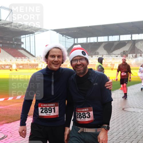 07.12.2025 - St. Pauli X-Mass-Run No. 15 Luisa Fischer http://msf.ph/oto/9384586 07.12.2025 10:15:39 Ziel 15, 2891, 15, 2883, 3461, 308, 431, 436, 438, 762, 1180, 1183, 1363, 1867, 1869, 1873, 1885, 2666, 2667, 2668, 2883, 2891, 3053, 3103, 3741, 4001, 4004, 4494, 4536 meine-sportfotos.de